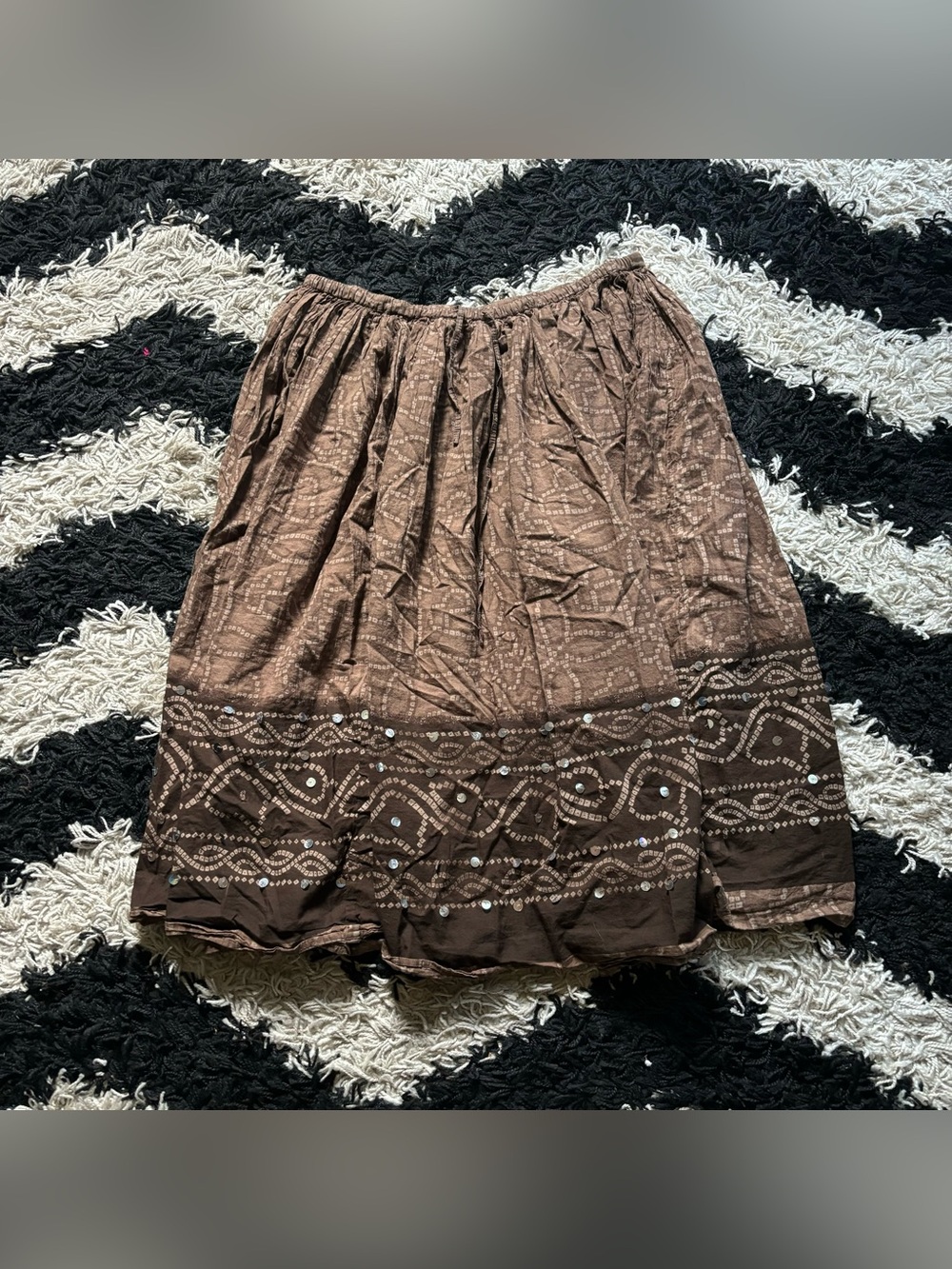 Cha Cha Vente Boho Brown Sequined Abstract Patterned Midi Skirt